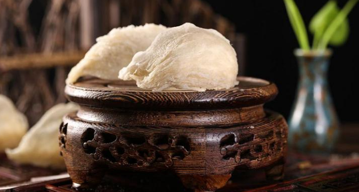 長期的食用燕窩可以有哪些好處？女人常吃燕窩身體會(huì)有哪些變化？