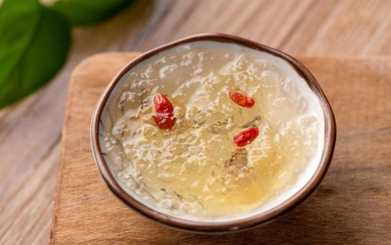 燕窩應(yīng)該怎么吃？吃燕窩有哪些小建議？