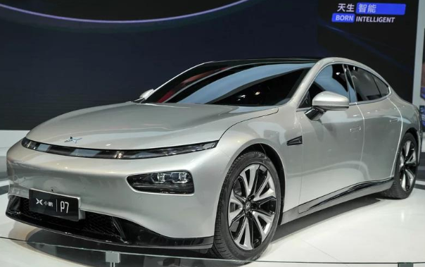 小鵬和蔚來(lái)哪個(gè)好？小鵬為什么比蔚來(lái)便宜很多？