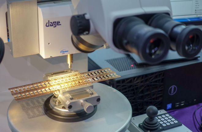 刻蝕機可以代替光刻機嗎？為什么中國生產(chǎn)不了光刻機？